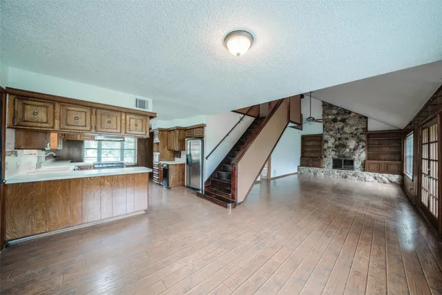 $279,900 | 7622 County Line Road, Willis, TX 77378