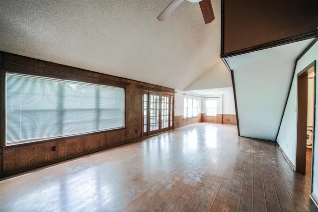 $279,900 | 7622 County Line Road, Willis, TX 77378