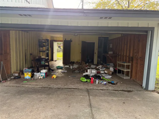 $279,900 | 7622 County Line Road, Willis, TX 77378