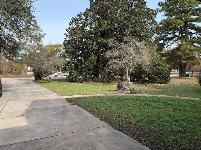 $279,900 | 7622 County Line Road, Willis, TX 77378