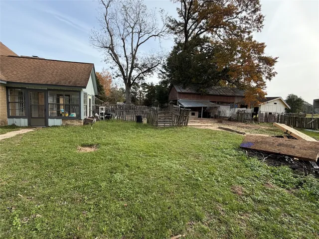 $279,900 | 7622 County Line Road, Willis, TX 77378