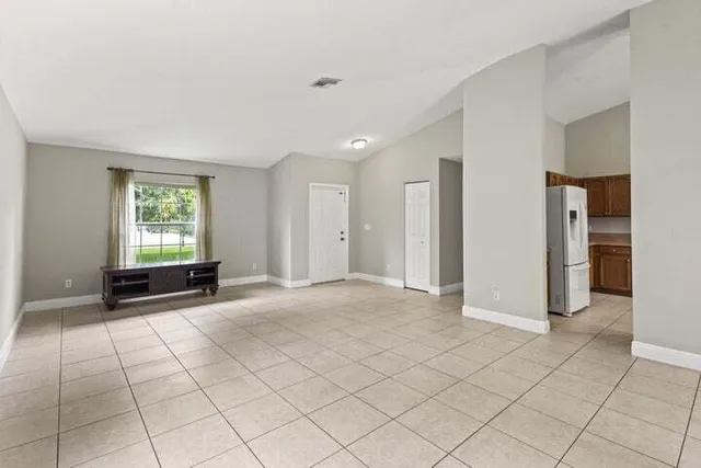 a view of empty room with window