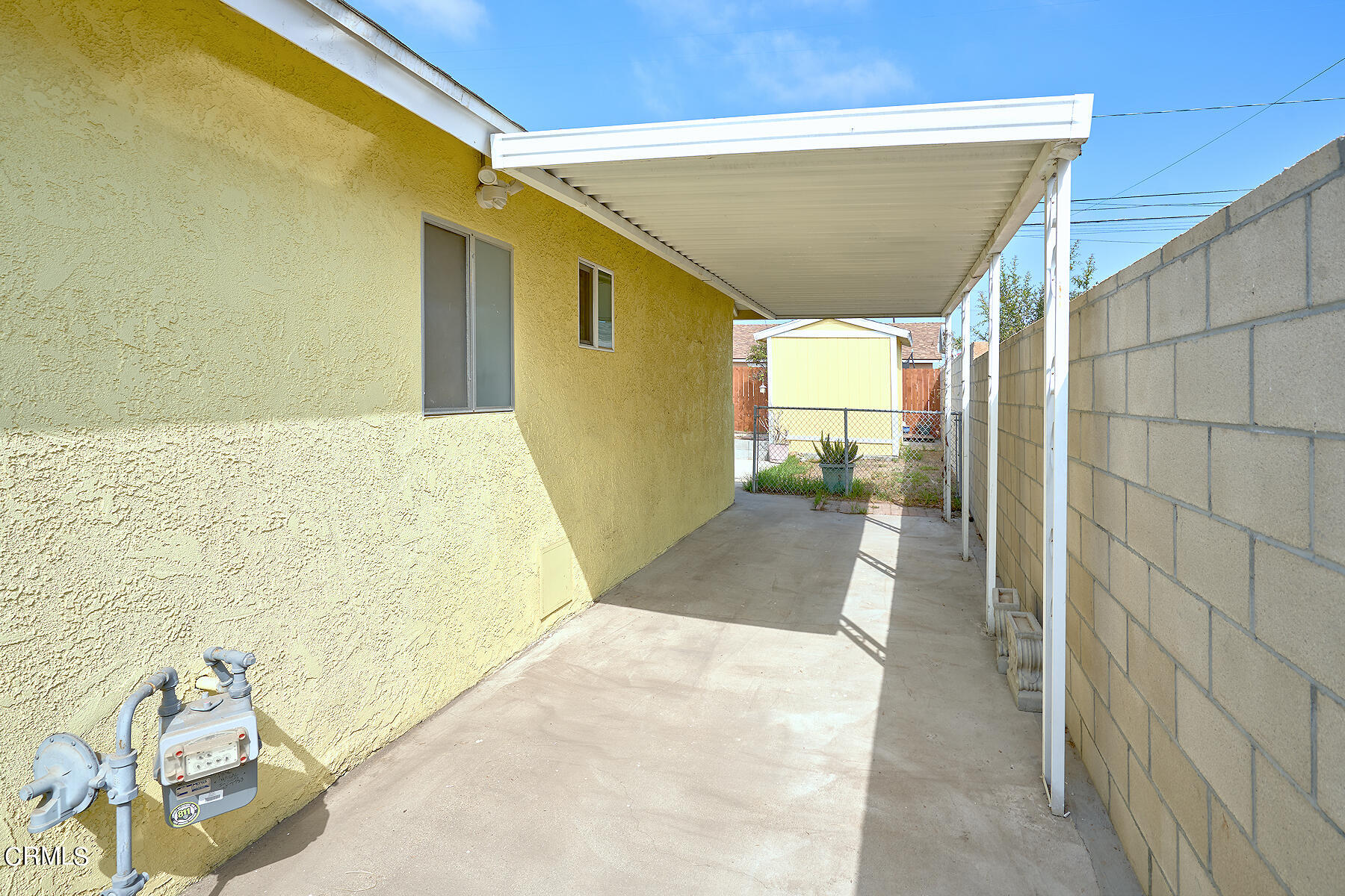 515 De Anza Way Oxnard, CA 93033 - Photo 35 of 48 a view of a patio