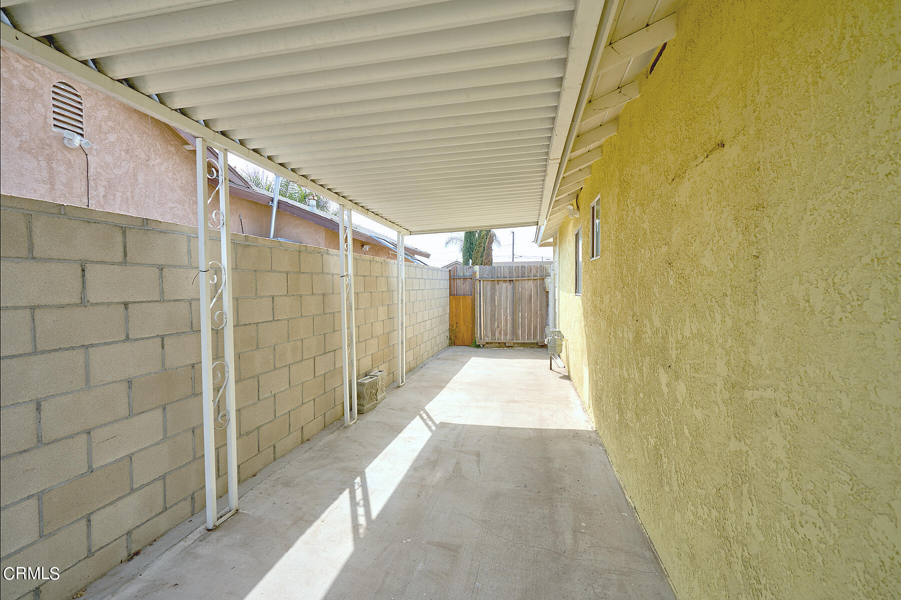 515 De Anza Way Oxnard, CA 93033 - Photo 36 of 48 a view of a bathroom with shower
