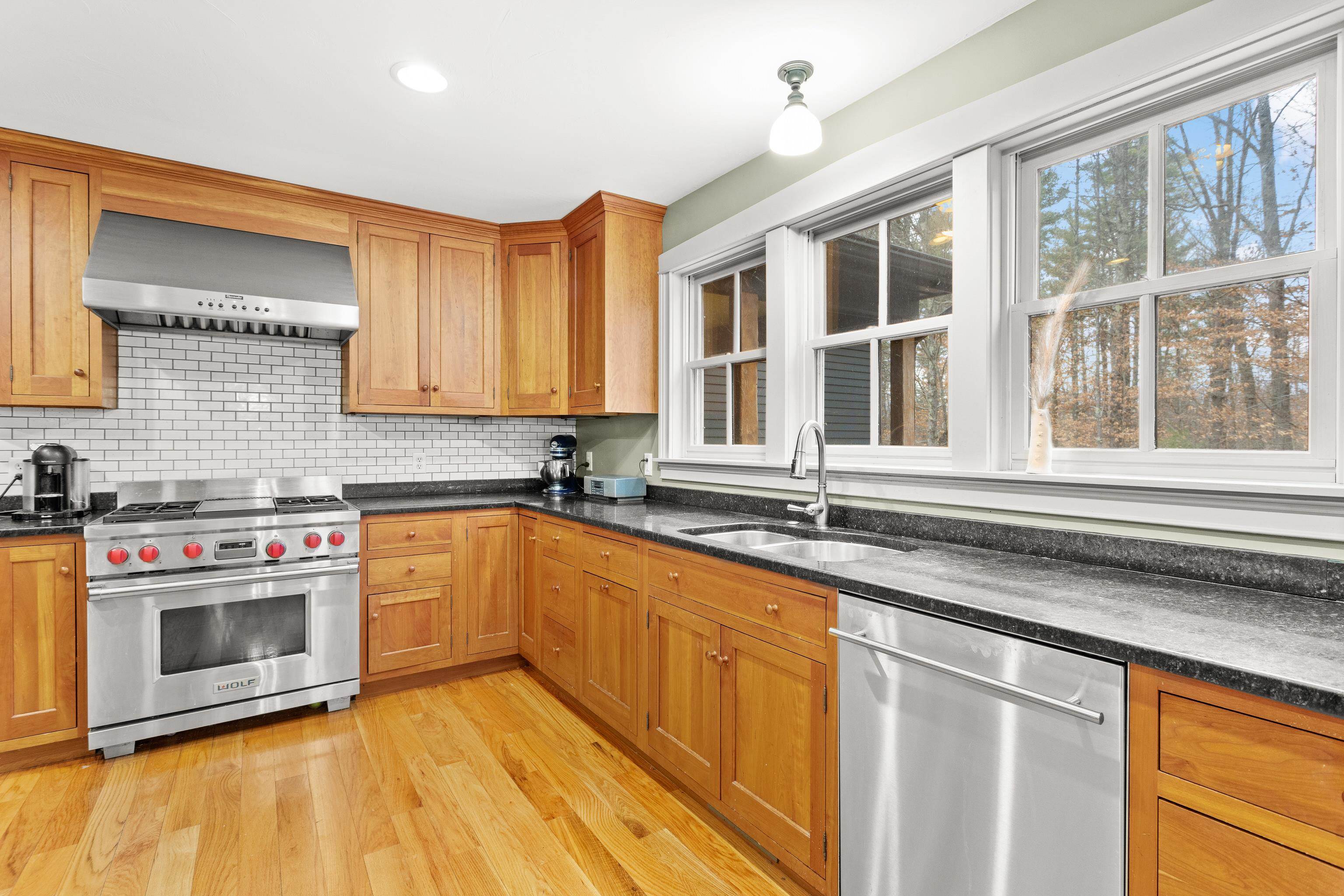 464 Irish Hill Road Hopkinton, NH 03229 - Photo 12 of 60