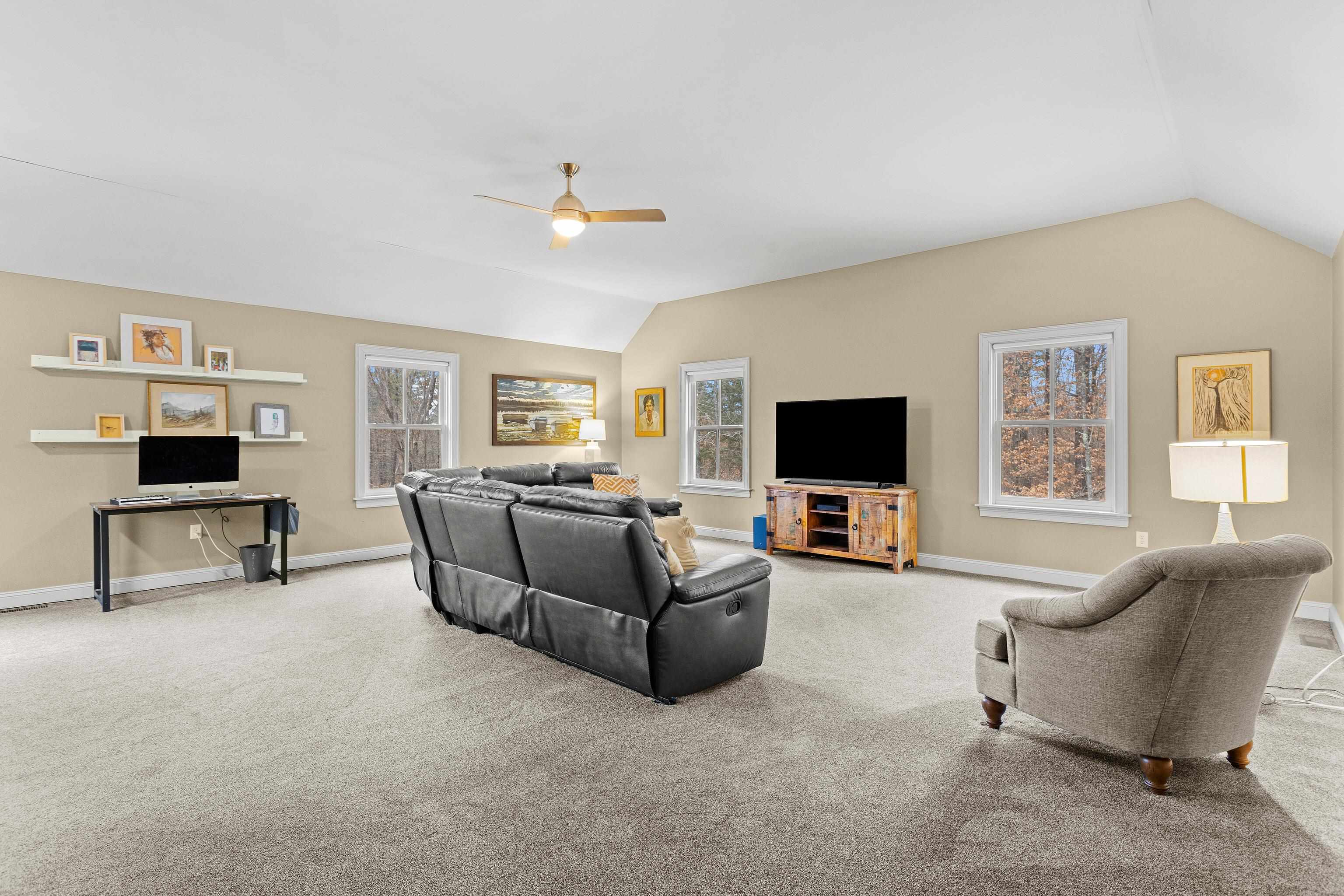 464 Irish Hill Road Hopkinton, NH 03229 - Photo 31 of 60