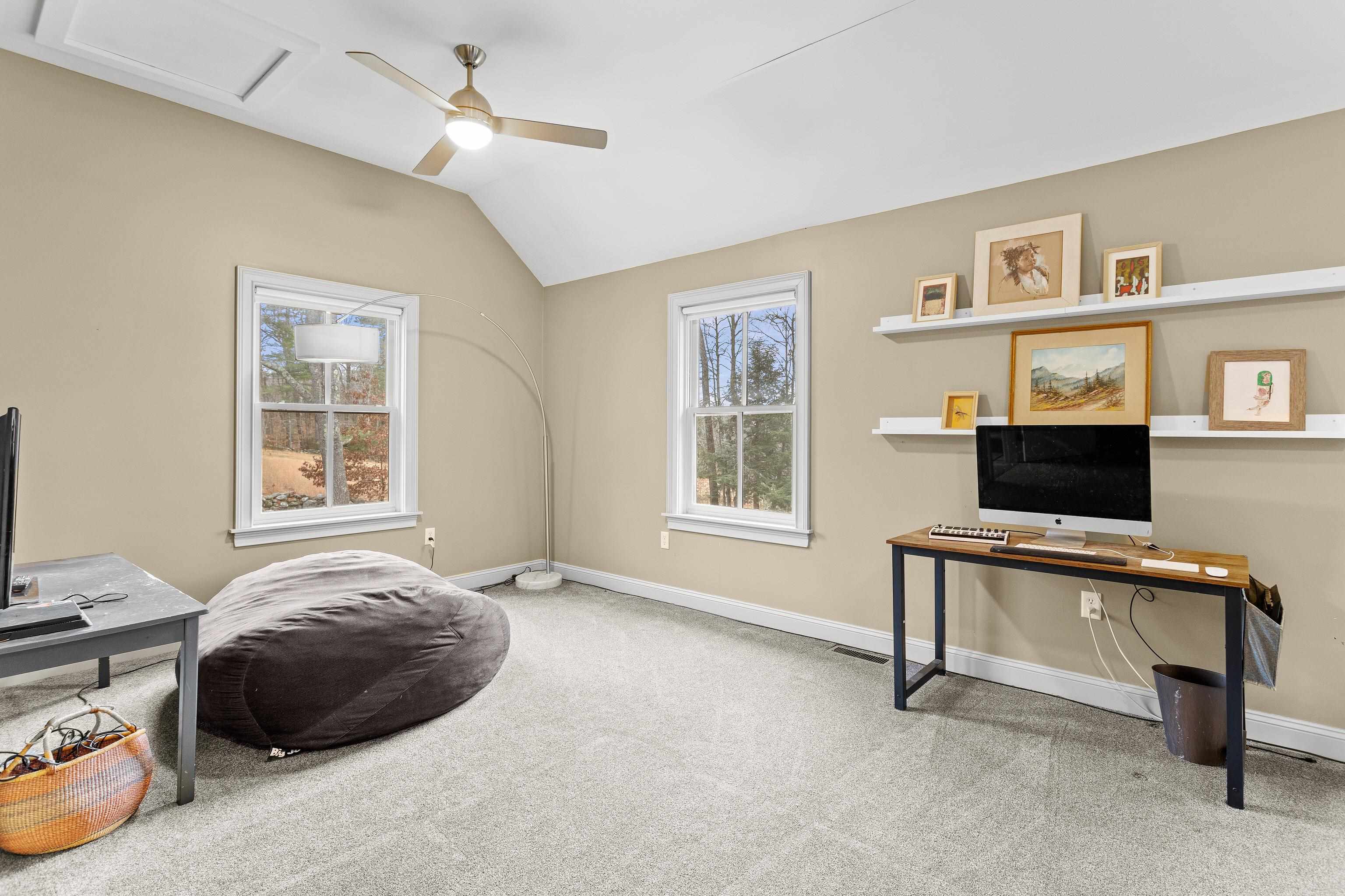 464 Irish Hill Road Hopkinton, NH 03229 - Photo 34 of 60