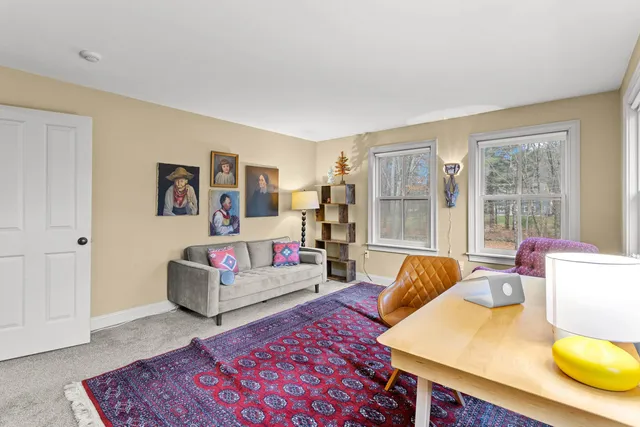 $899,995 | 464 Irish Hill Road, Hopkinton, NH 03229