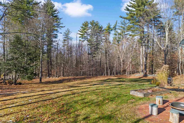 $899,995 | 464 Irish Hill Road, Hopkinton, NH 03229