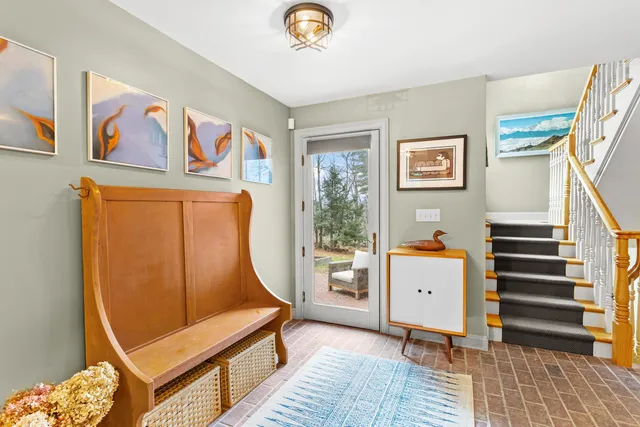 $899,995 | 464 Irish Hill Road, Hopkinton, NH 03229