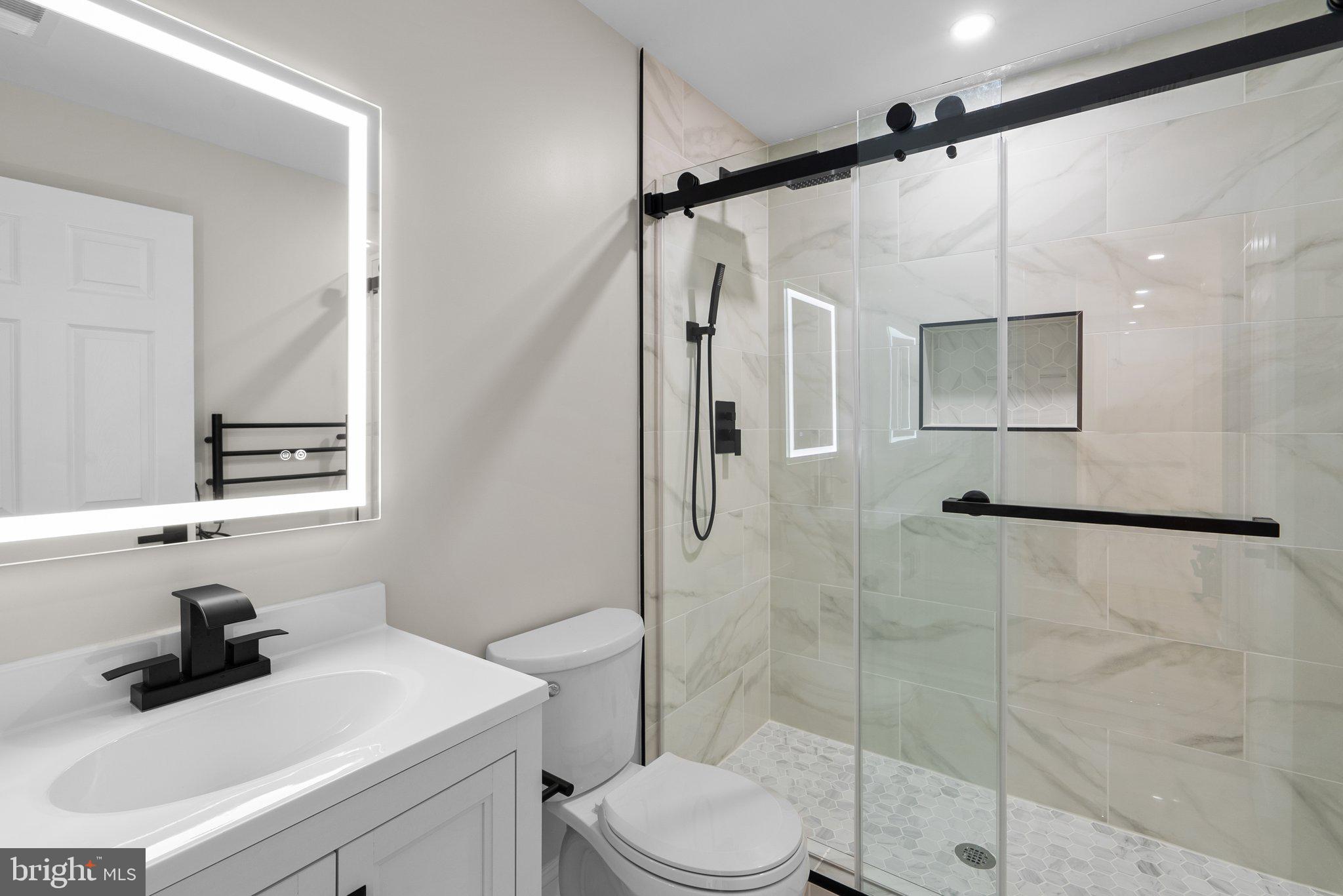 13813 Rippling Brook Drive Silver Spring, MD 20906 - Photo 34 of 59 Upper level hall bath