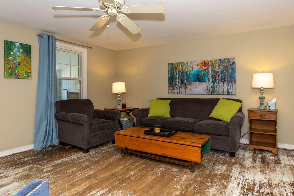 217 East Wilson Bridge Road Worthington, OH 43085 - Photo 7 of 24 Family Room