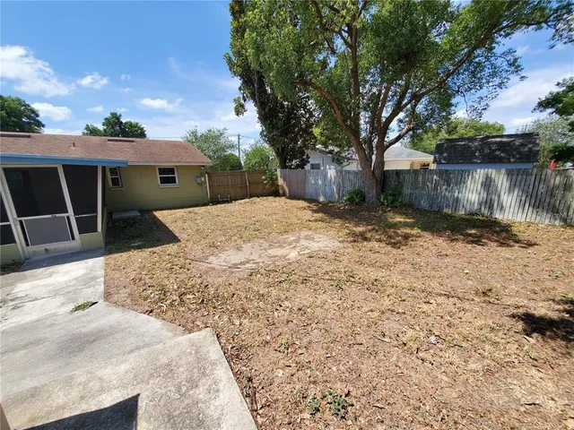 $2,000 | 2170 Sylvester Road, Lakeland, FL 33801