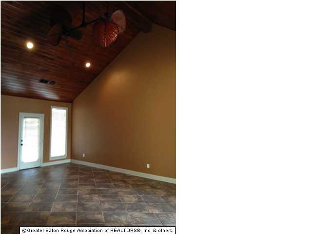 31009 Dunn Road Denham Springs, LA 70726 - Photo 14 of 19 Gallery Image 14