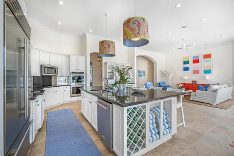 $6,150,000 | 839 Country Club Drive, North Palm Beach, FL 33408