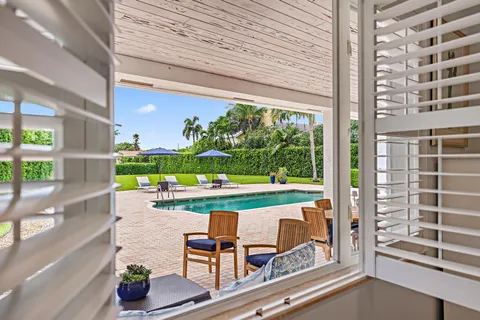 $6,150,000 | 839 Country Club Drive, North Palm Beach, FL 33408
