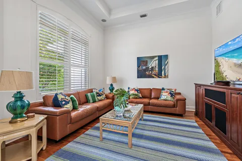 $6,150,000 | 839 Country Club Drive, North Palm Beach, FL 33408