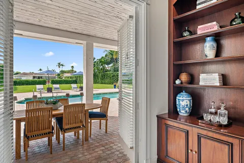$6,150,000 | 839 Country Club Drive, North Palm Beach, FL 33408