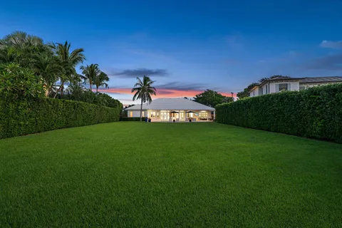 $6,150,000 | 839 Country Club Drive, North Palm Beach, FL 33408