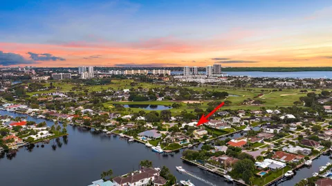 $6,150,000 | 839 Country Club Drive, North Palm Beach, FL 33408