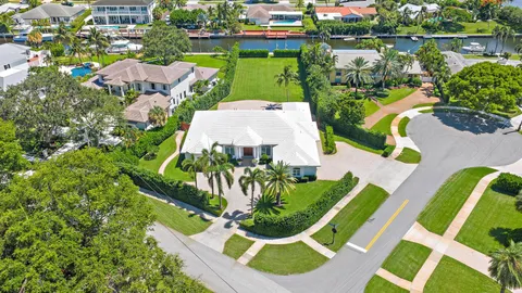 $6,150,000 | 839 Country Club Drive, North Palm Beach, FL 33408