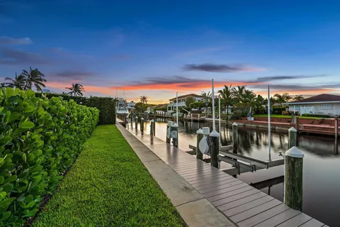 $6,150,000 | 839 Country Club Drive, North Palm Beach, FL 33408