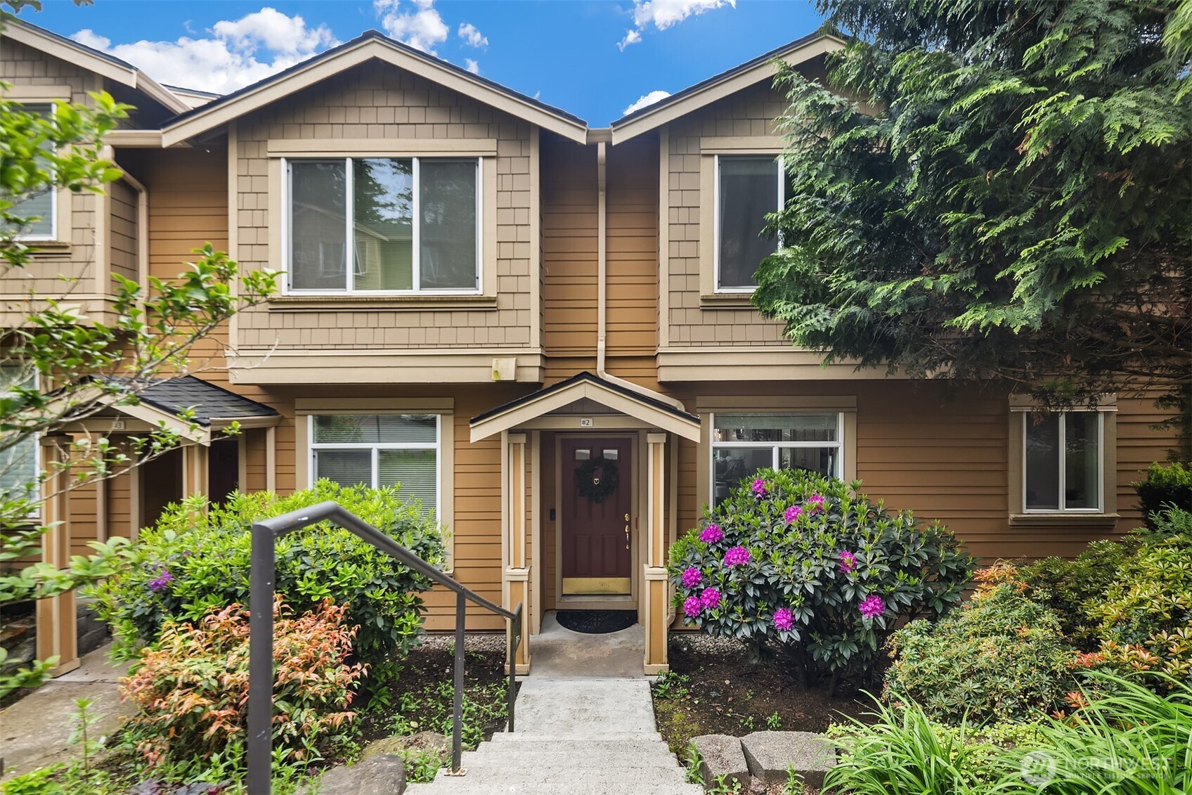 23300 Southeast Black Nugget Road, Unit M2 Issaquah, WA 98029 - Photo 3 of 36