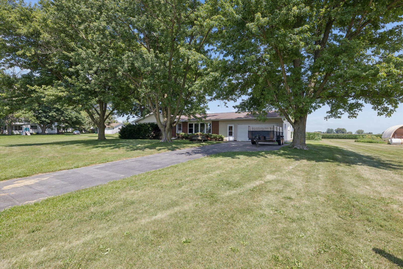 6070 Garden Plain Road Fulton, IL 61252 - Photo 3 of 43 Gallery Image 3