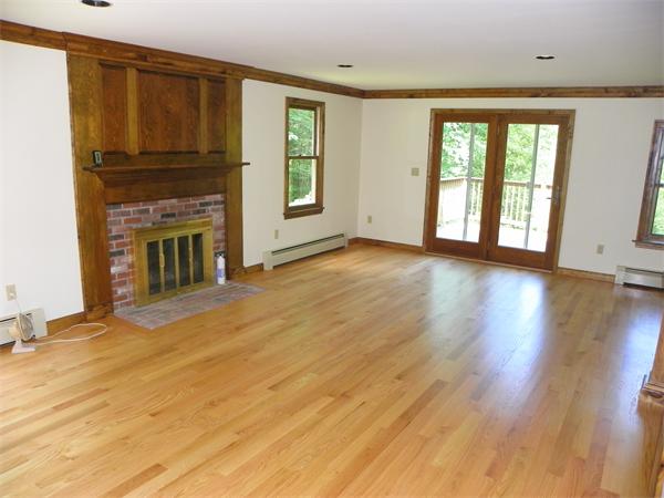 85 Haynes Road Townsend, MA 01469 - Photo 4 of 9