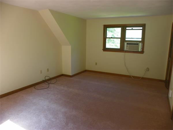 85 Haynes Road Townsend, MA 01469 - Photo 7 of 9