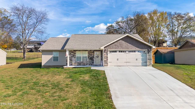 $364,900 | 241 Huntington Lane, Kodak, TN 37764