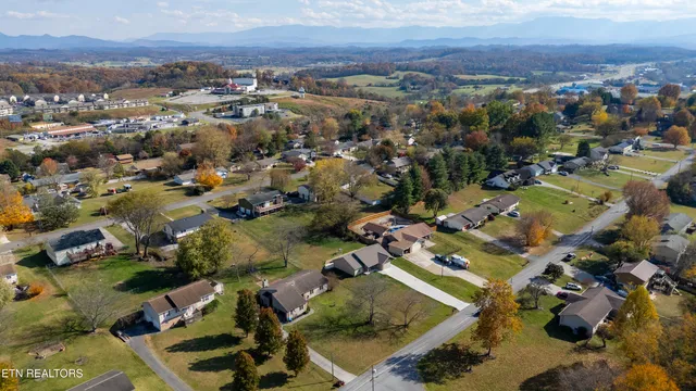 $364,900 | 241 Huntington Lane, Kodak, TN 37764