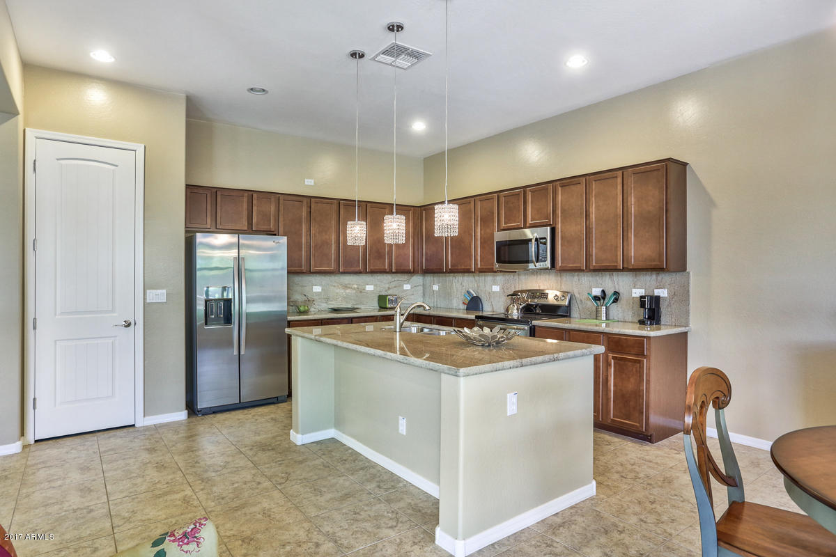 20501 West Ridge Road Buckeye, AZ 85396 - Photo 14 of 33 KITCHEN