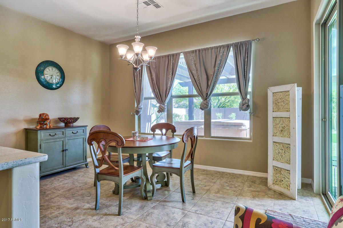20501 West Ridge Road Buckeye, AZ 85396 - Photo 15 of 33 DINING
