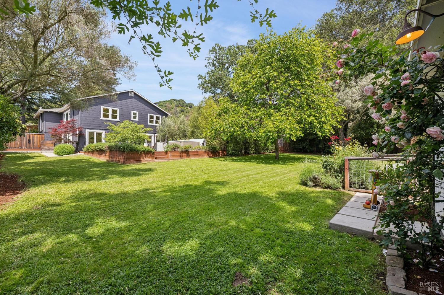 160 Deer Hollow Road San Anselmo, CA 94960 - Photo 2 of 84