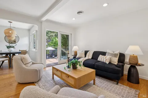 $2,995,000 | 160 Deer Hollow Road, San Anselmo, CA 94960