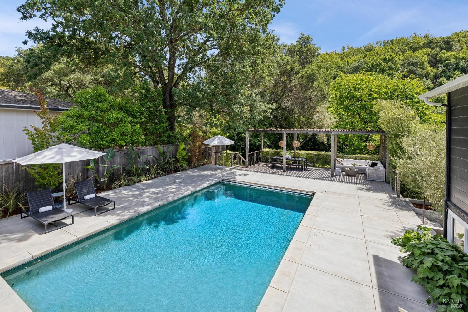 160 Deer Hollow Road San Anselmo, CA 94960 - Photo 26 of 84