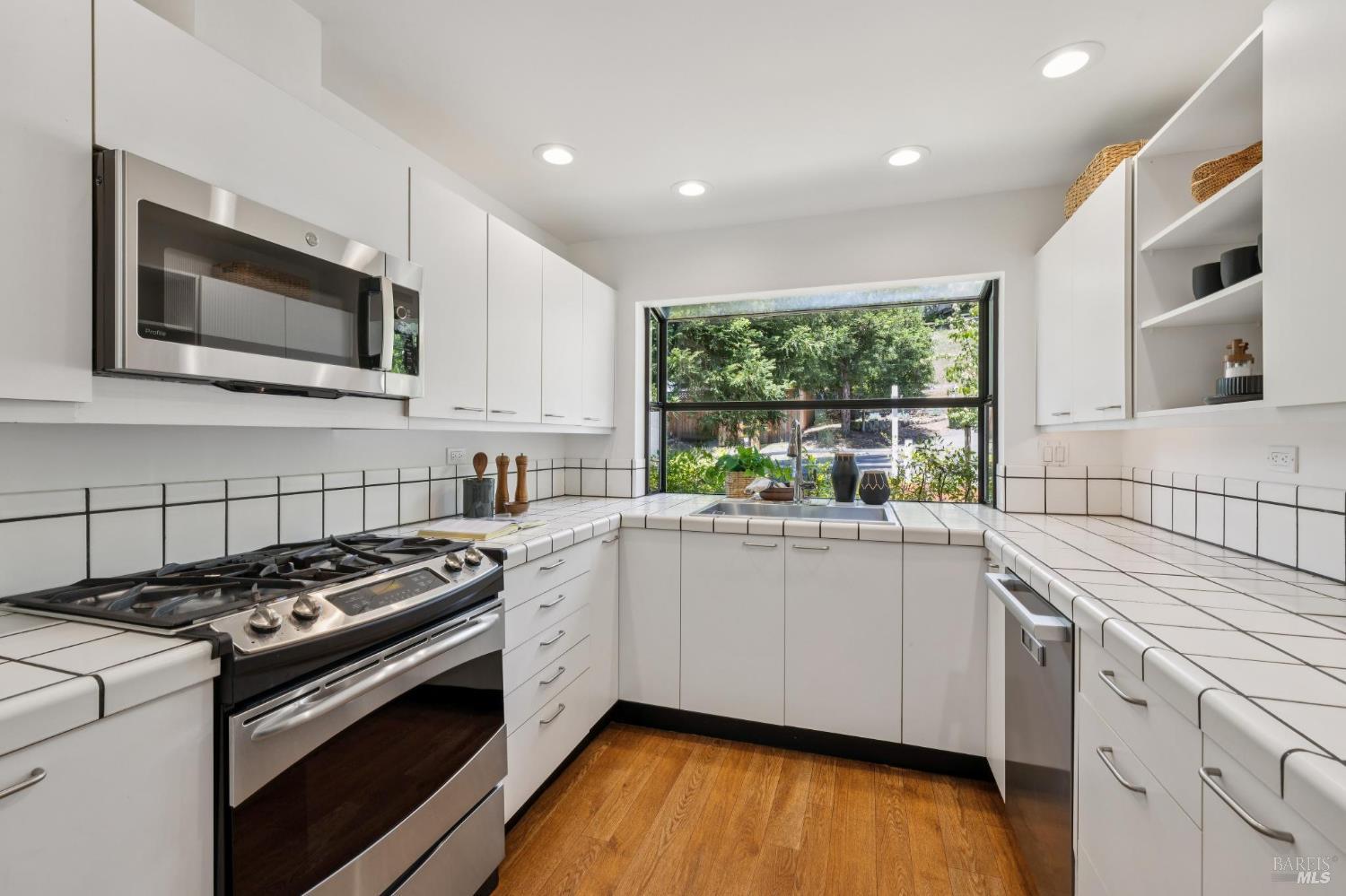 160 Deer Hollow Road San Anselmo, CA 94960 - Photo 33 of 84