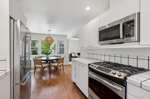 $2,995,000 | 160 Deer Hollow Road, San Anselmo, CA 94960