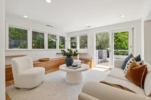 $2,995,000 | 160 Deer Hollow Road, San Anselmo, CA 94960