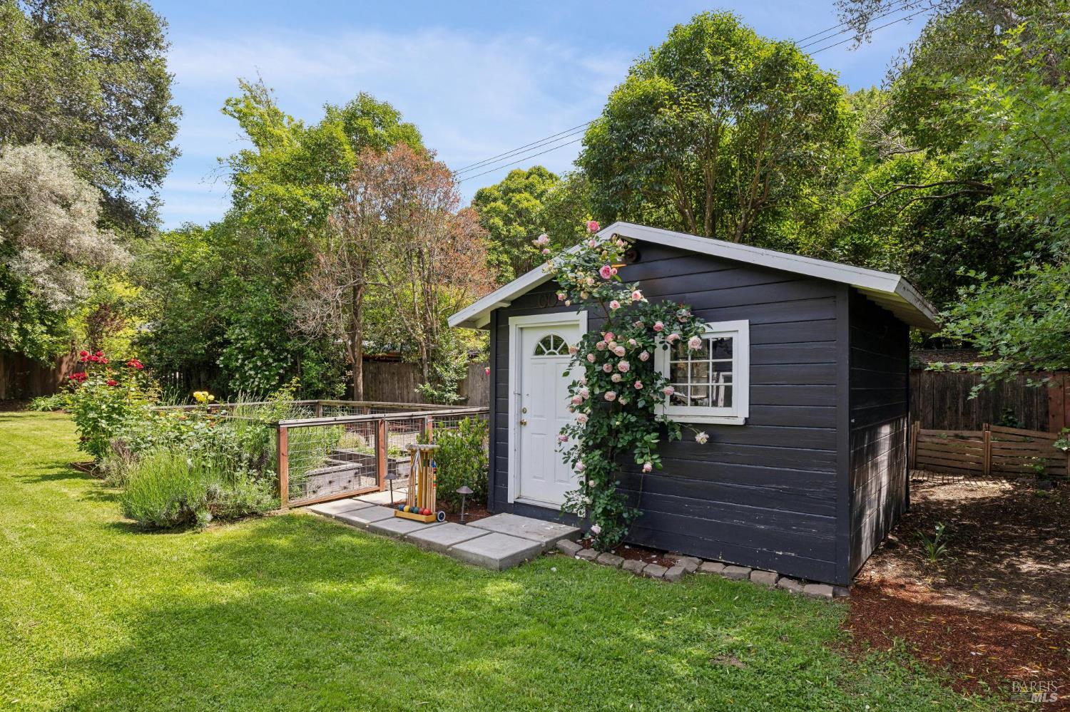 160 Deer Hollow Road San Anselmo, CA 94960 - Photo 58 of 84