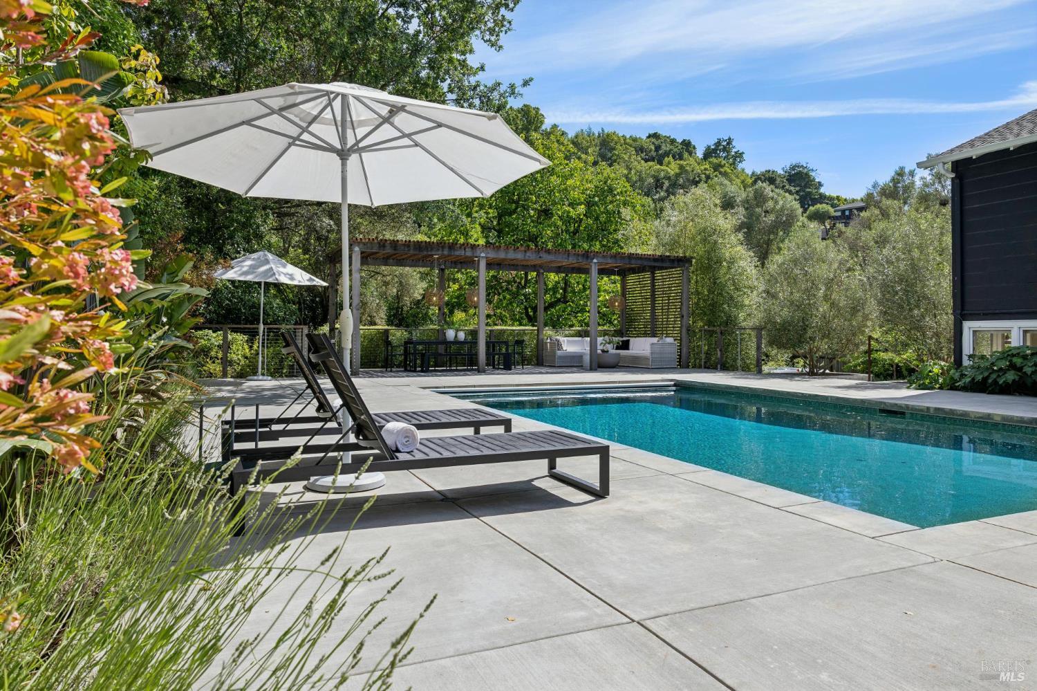 160 Deer Hollow Road San Anselmo, CA 94960 - Photo 6 of 84