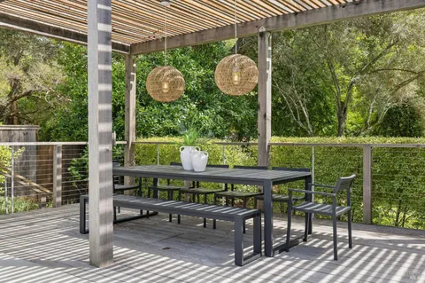 $2,995,000 | 160 Deer Hollow Road, San Anselmo, CA 94960