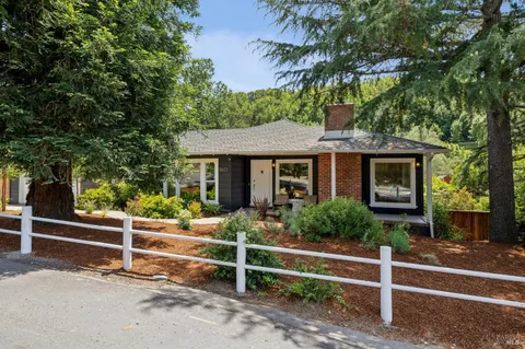 $2,995,000 | 160 Deer Hollow Road, San Anselmo, CA 94960