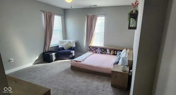 $2,900 | 2391 South Stonehill Way, New Palestine, IN 46163