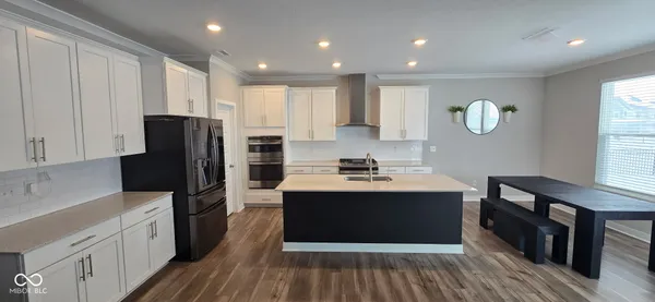 $2,900 | 2391 South Stonehill Way, New Palestine, IN 46163