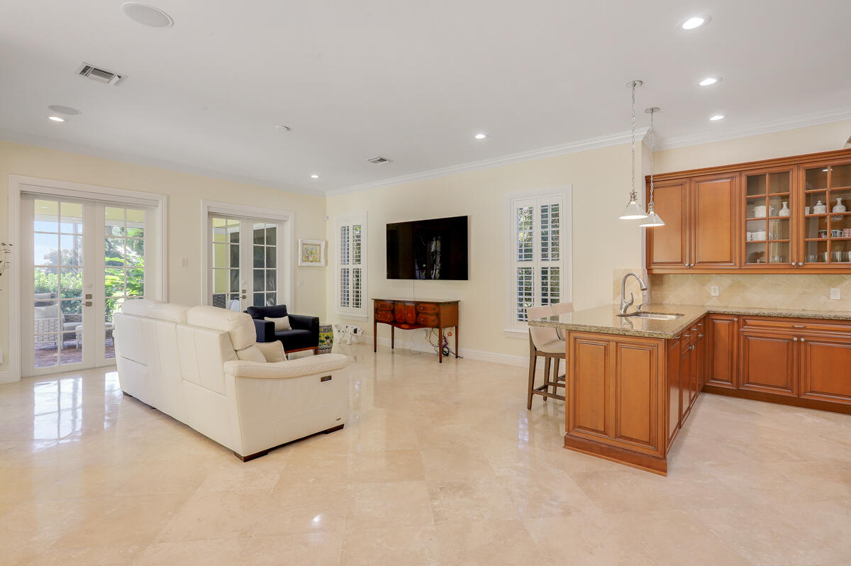 8050 Fairway Trail Boca Raton, FL 33487 - Photo 24 of 94 IMG_7050