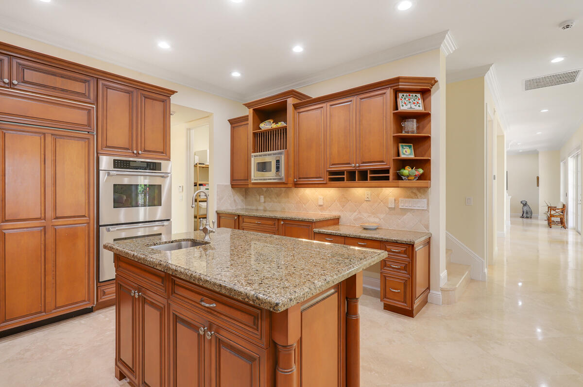 8050 Fairway Trail Boca Raton, FL 33487 - Photo 32 of 94 IMG_7098