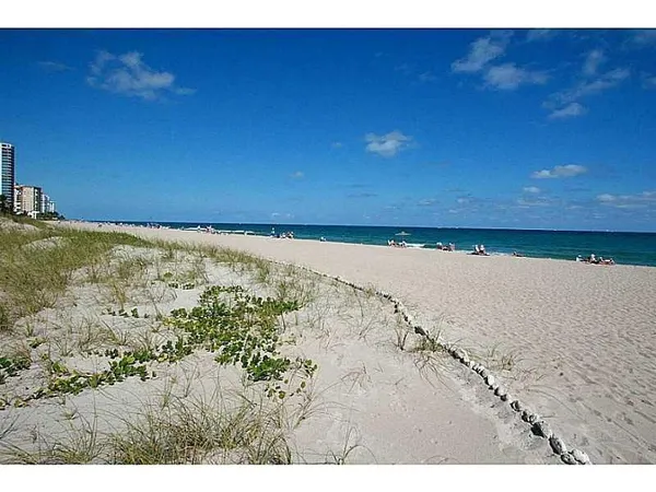 $2,200 | 1900 South Ocean Boulevard, Unit 14H, Pompano Beach, FL 33062