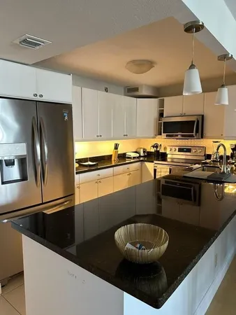 $2,200 | 1900 South Ocean Boulevard, Unit 14H, Pompano Beach, FL 33062